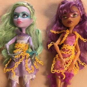 Monster high doll lot